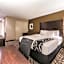 La Quinta Inn & Suites by Wyndham Collinsville - St Louis