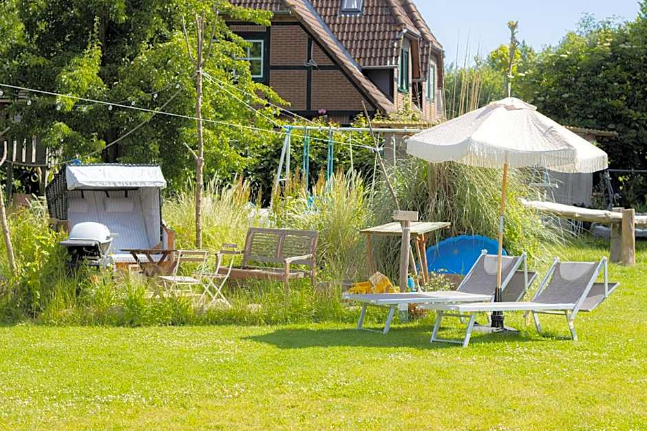 Hostel oder Ferienwohnung 1-16 Personen im BLAUEN HAUS