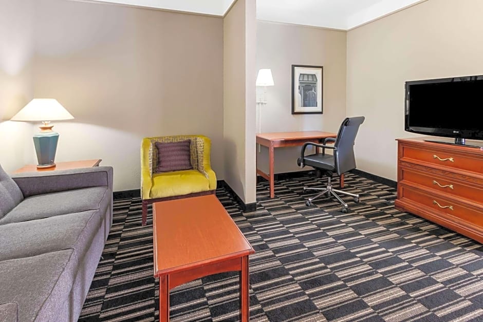 La Quinta Inn & Suites by Wyndham Roswell