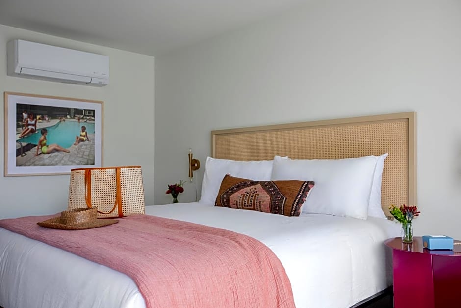 The Starlight Motor Inn