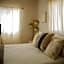 Pure Baja Private Suites-Upscale Property with Infinity Pool and Lush Gardens