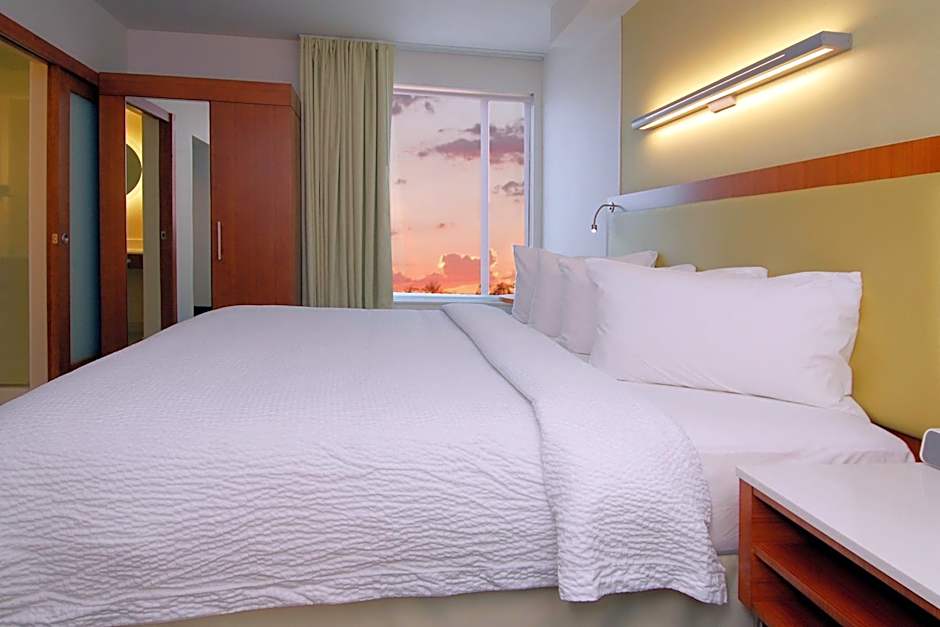 SpringHill Suites by Marriott Las Vegas North Speedway