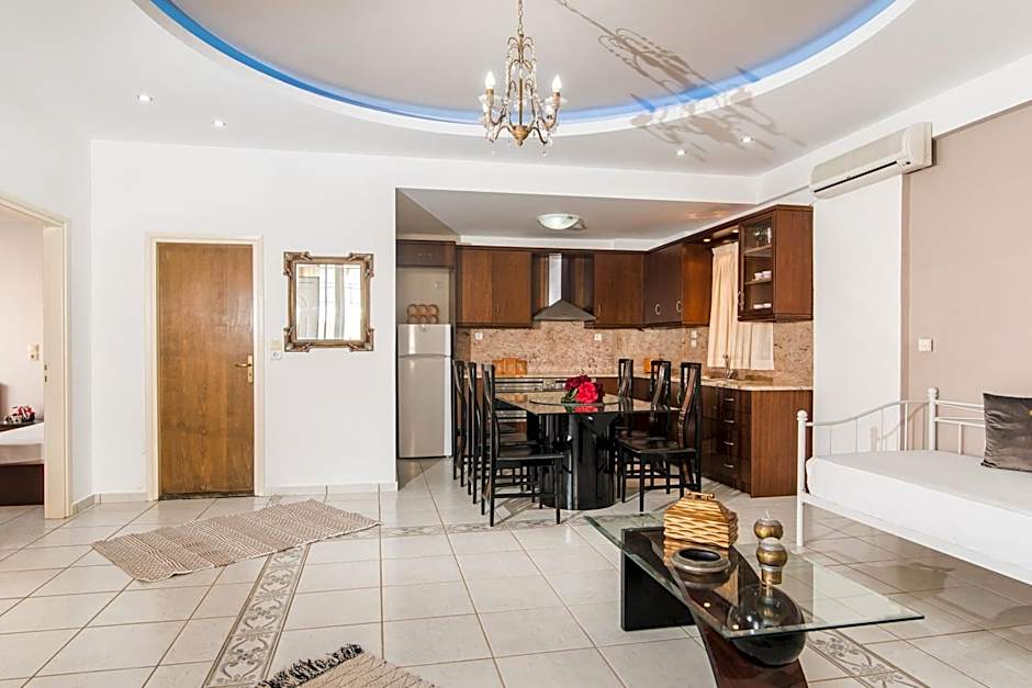 Yiannis Manos Hotel Resort