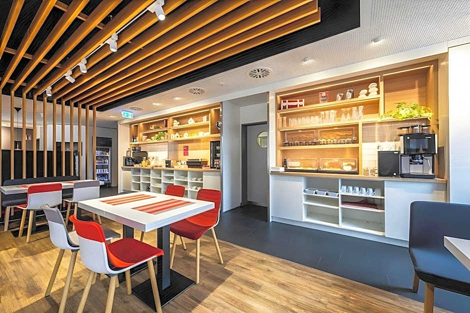 Serways Hotel Weisskirchen Nord