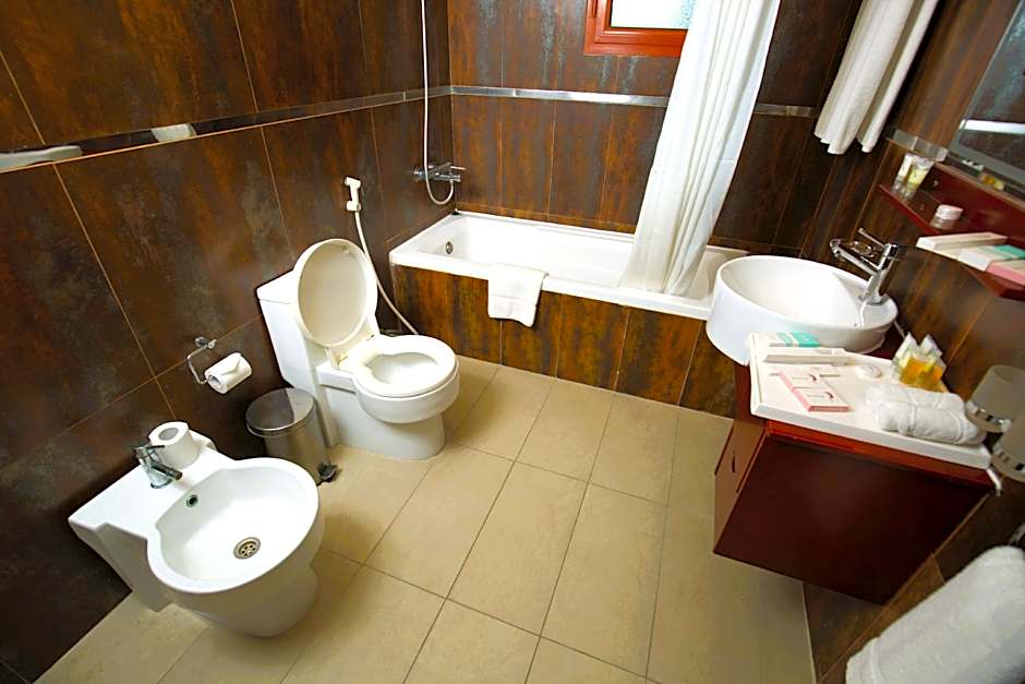 Al Manzil Hotel