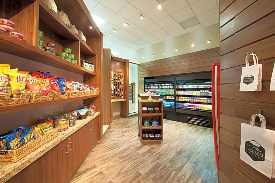 Embassy Suites by Hilton Portland Tigard