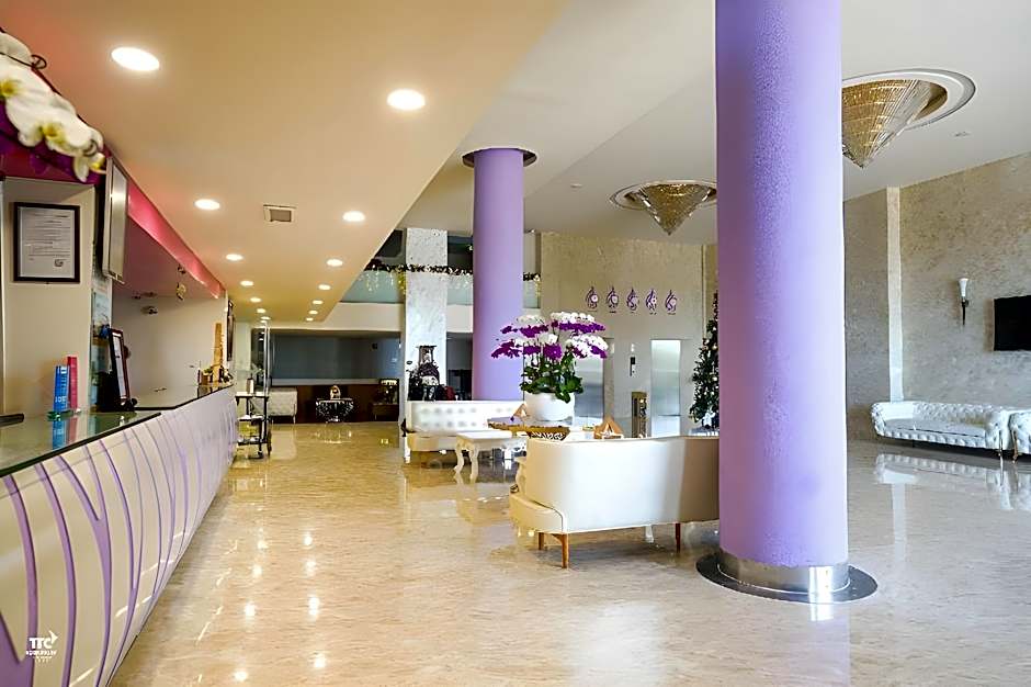 Ngoc Lan Hotel Dalat