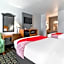 OYO Hotel Twin Lake- Lake Park Valdosta area