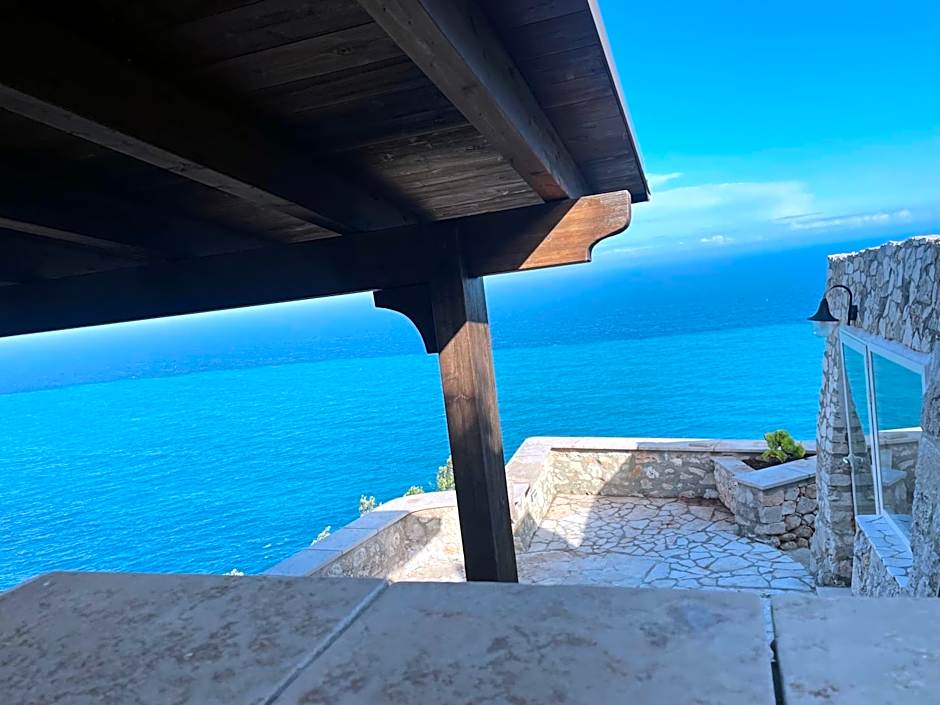 Oliventu - Tra gli ulivi sul mare