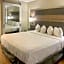 Clarion Pointe University/Expo