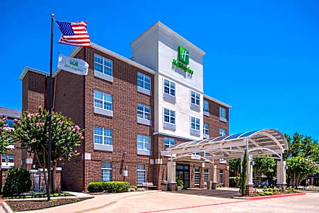 Holiday Inn and Suites Dallas-Addison By IHG