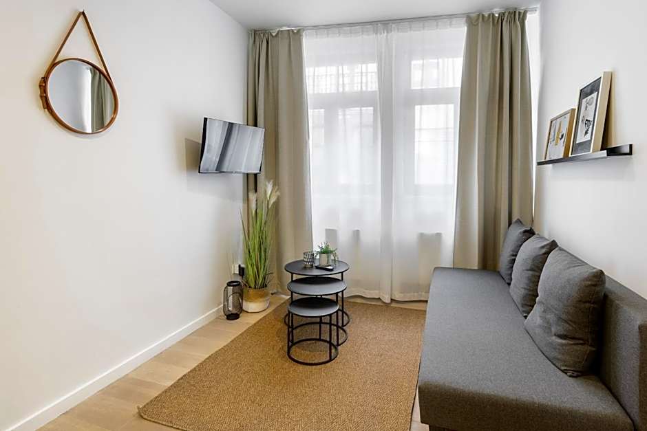 R73 Apartments by Domani Hotels