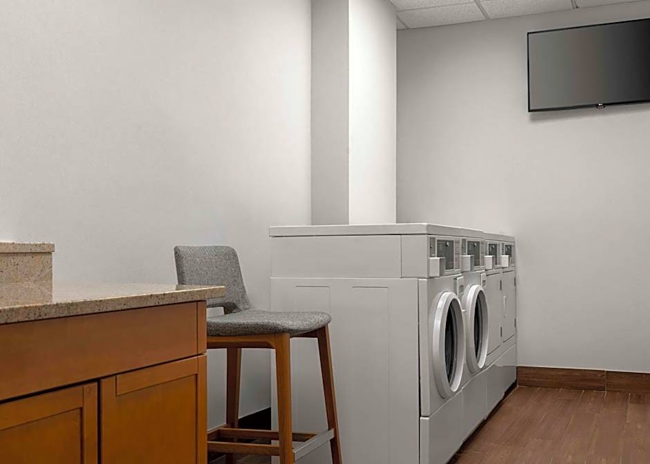 Homewood Suites By Hilton Cambridge-Arlington