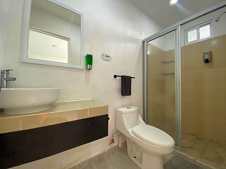 Puerto Morelos Hotel Las Palmas - Near the beach