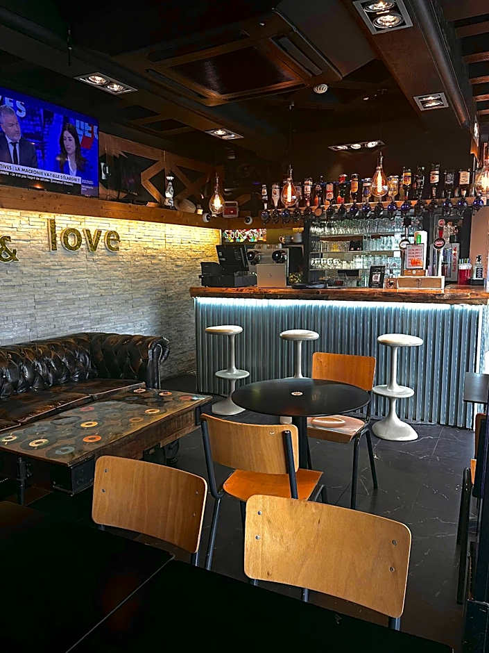 Peace and Love Hostel