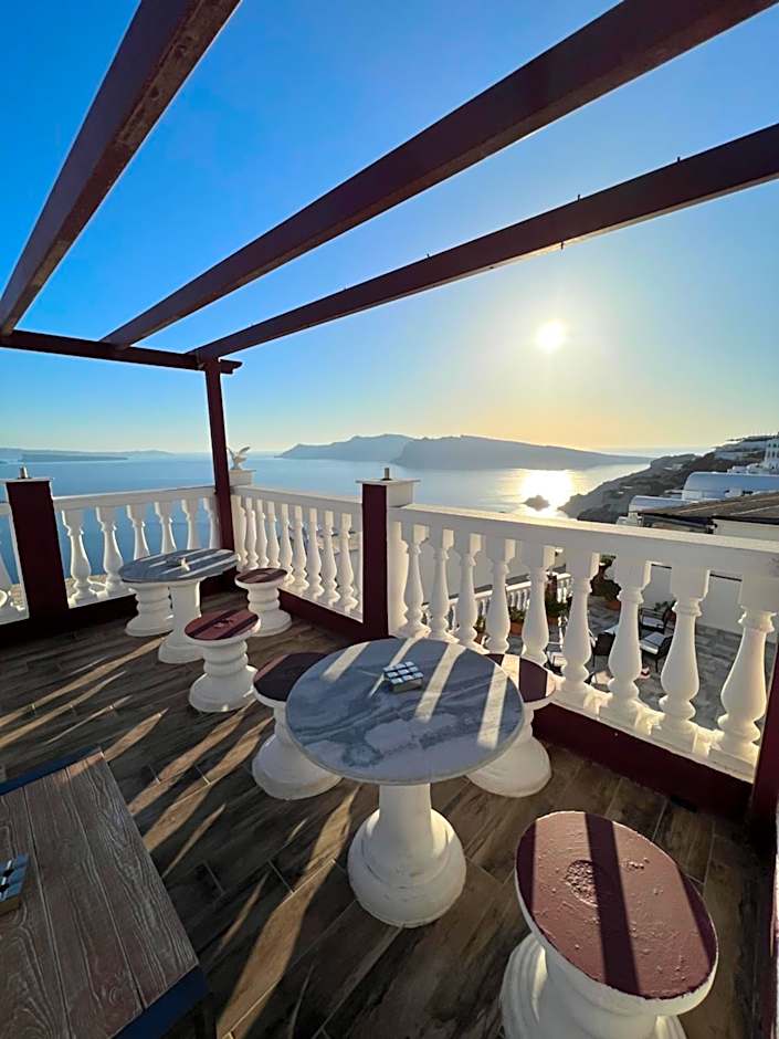 Maryloujohn Villas Oia