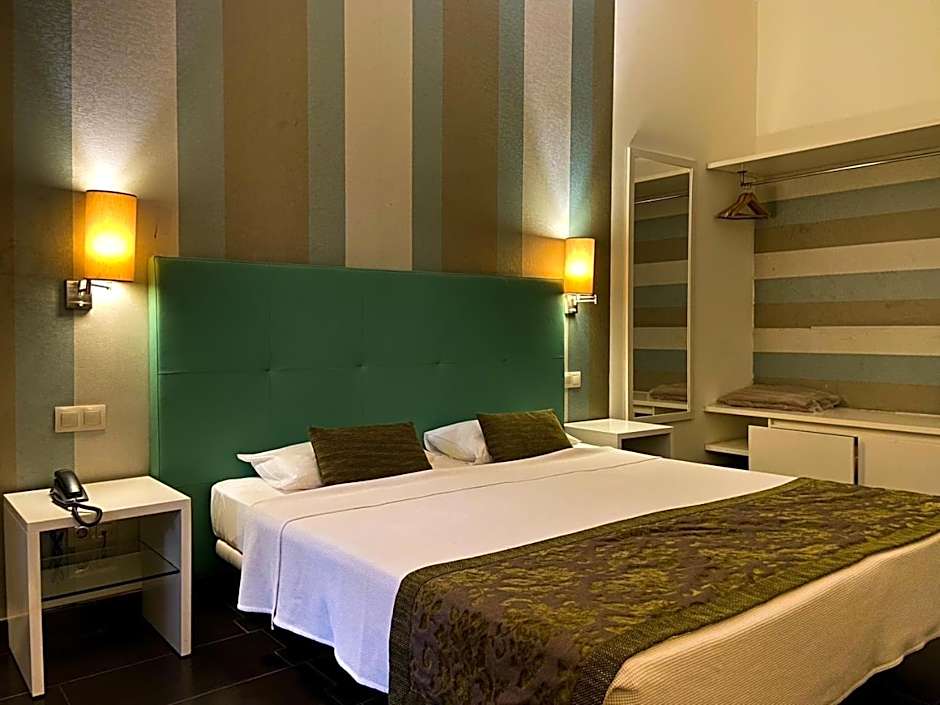 Ouril Pontao Hotel