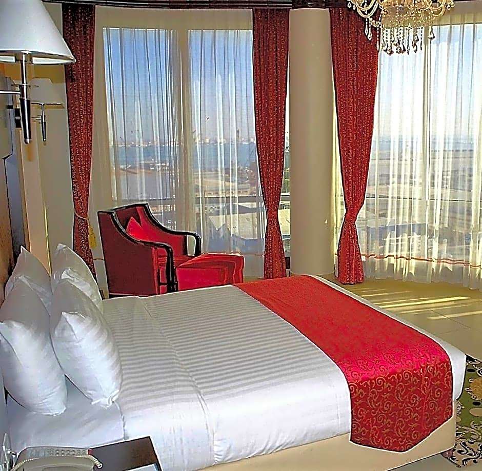 Royal Phoenicia Hotel