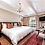 Maison Chablis Guest House