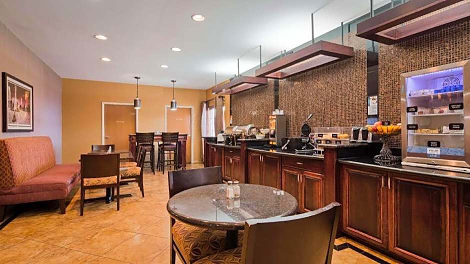Best Western Manhattan Inn