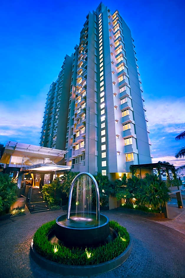 Photo 1 of 50 of Golden Tulip Balikpapan Hotel & Suites