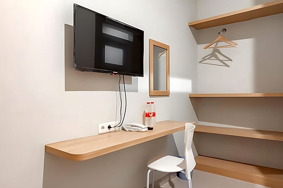 Sans Stay Karapitan Street