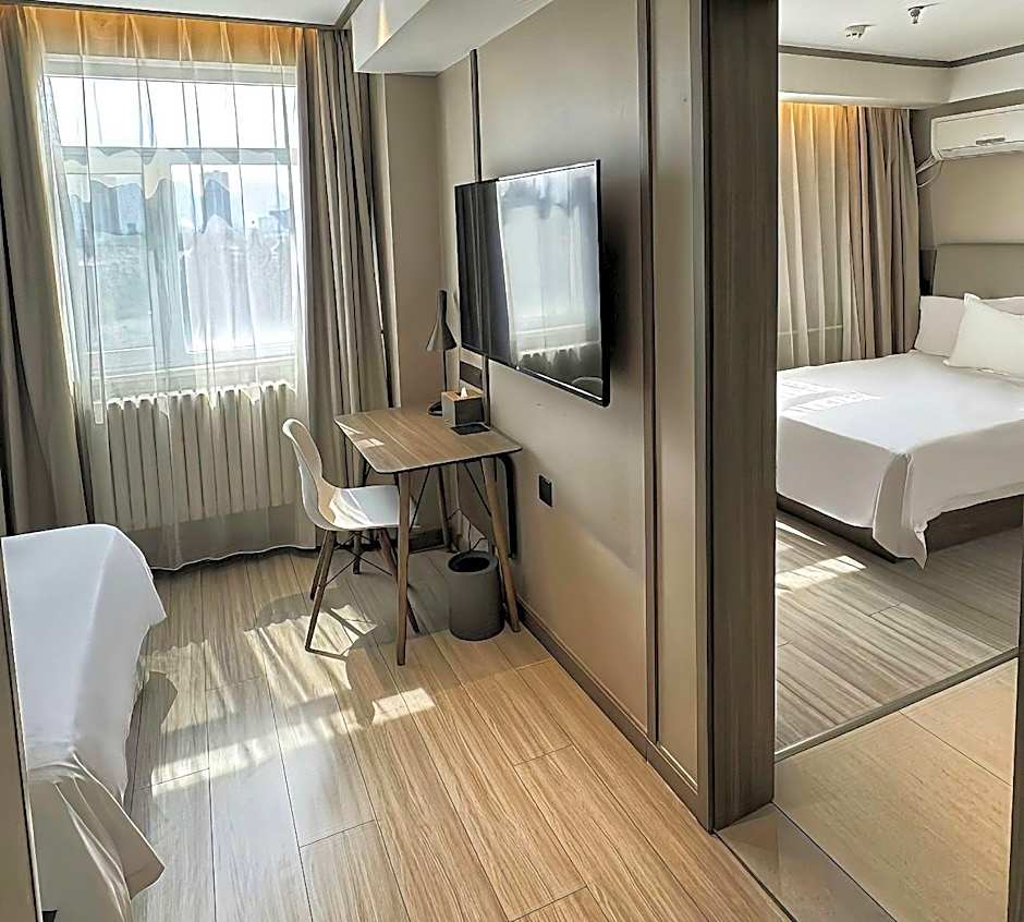 Hanting Hotel Shijiazhuang Zhonghua Street Bolin Zhuang Metro Station