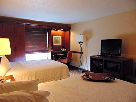 Queen Room with Two Queen Beds - Hearing Access/Non-Smoking