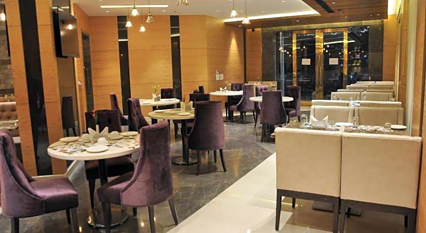 Hotel Maple Grand