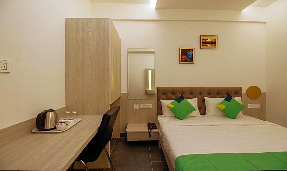 Itsy Hotels Silver Keys