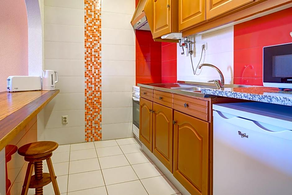 Choromar Apartments