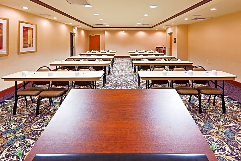 Staybridge Suites Oklahoma City-Quail Springs, an IHG Hotel