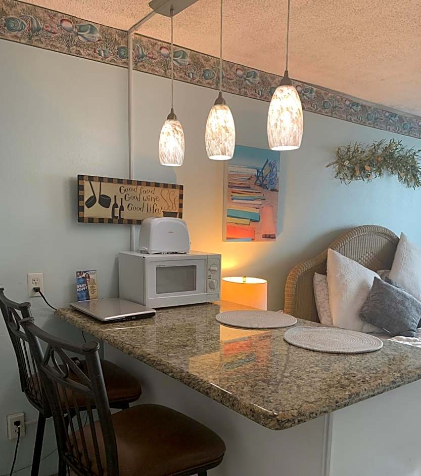 Island Inn unit 315