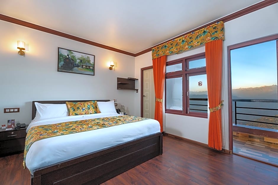 Summit Sherpa Mountain Hotel