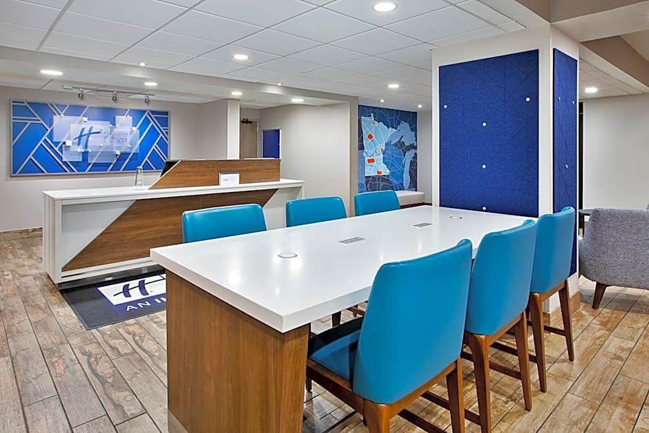 Holiday Inn Express & Suites Eden Prairie  Minneapolis By IHG