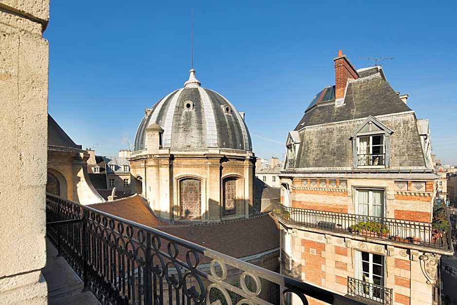 Hotel Lumen Paris Louvre