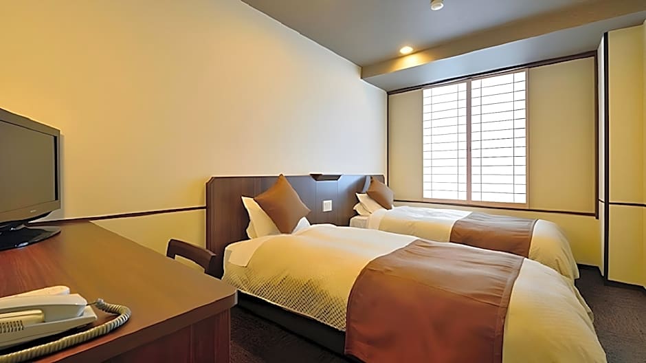 Photo 1 of 2 of 2 Beds, Nonsmoking, East Building
