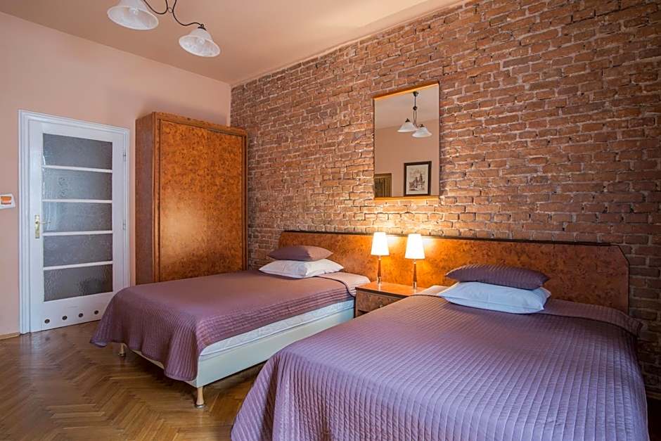 Finger Guest Rooms