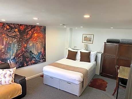 Family Room with Shower