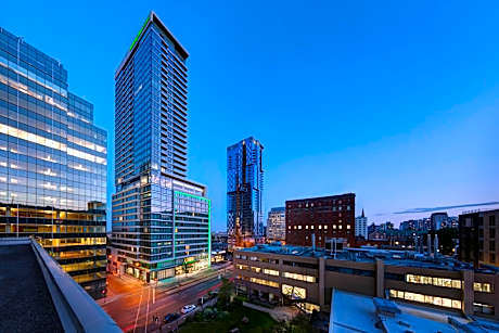 Holiday Inn Hotel & Suites Montreal Centre-ville Ouest By IHG