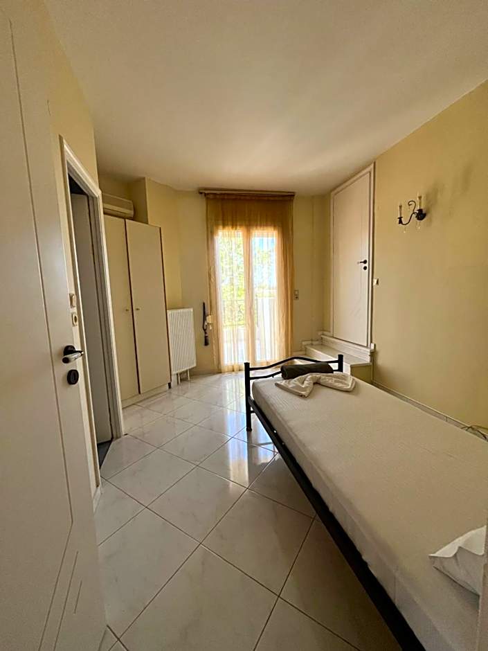 Rafkos Mansion with Private Pool and Amazing View