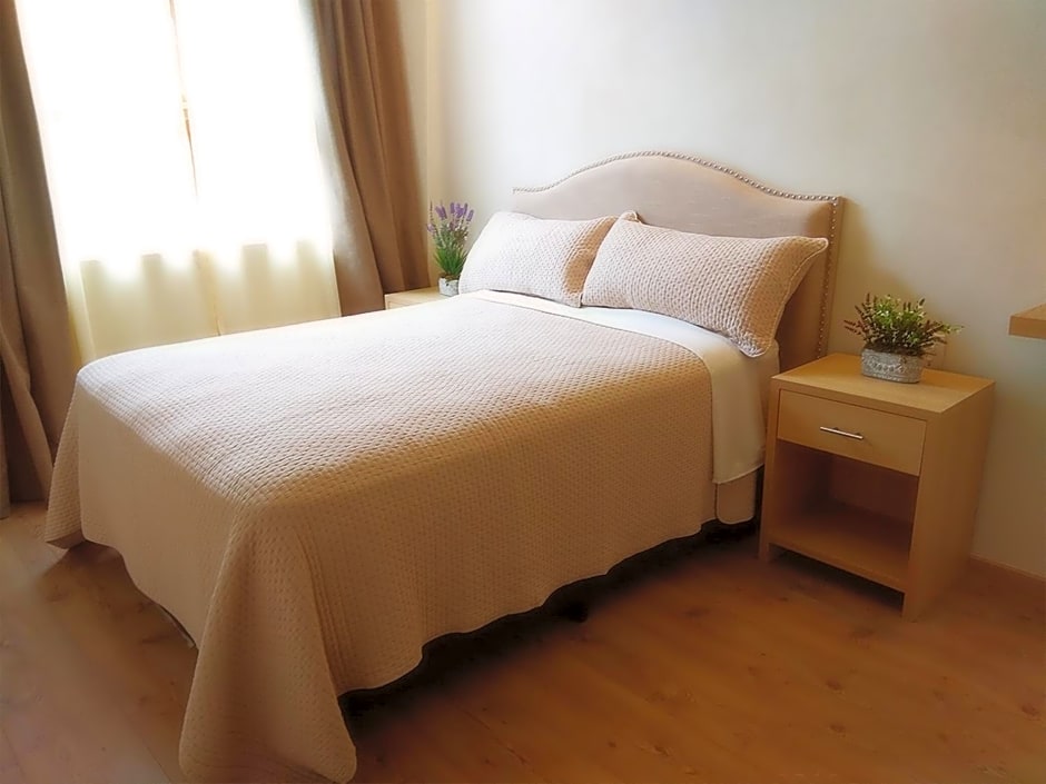 CASA DONCELES PREMIUM PENTHOUSE, Prime Location, Super Spacious!!