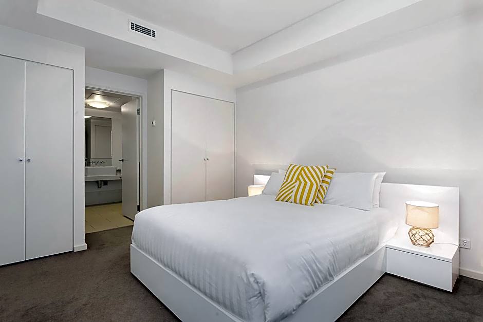Waterfront Melbourne Apartments
