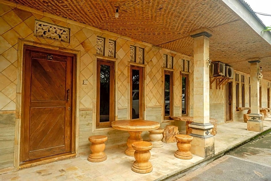 Hotel Kampoeng Drini RedPartner