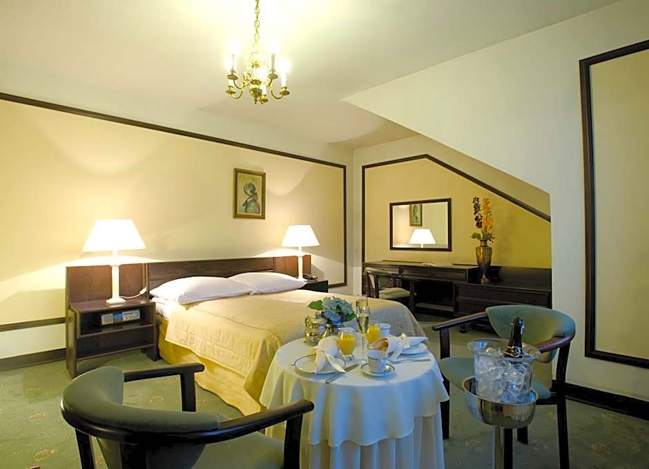 Hotel "Zajazd Napoleoński"