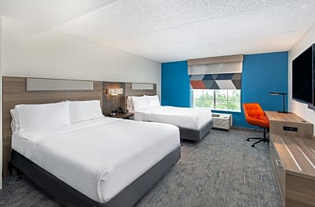 Queen Room with Two Queen Beds - Disability Access