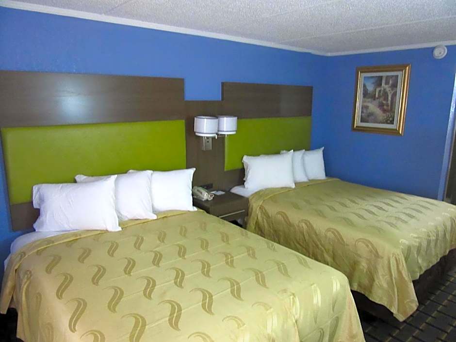 Quality Inn & Suites Near Six Flags East