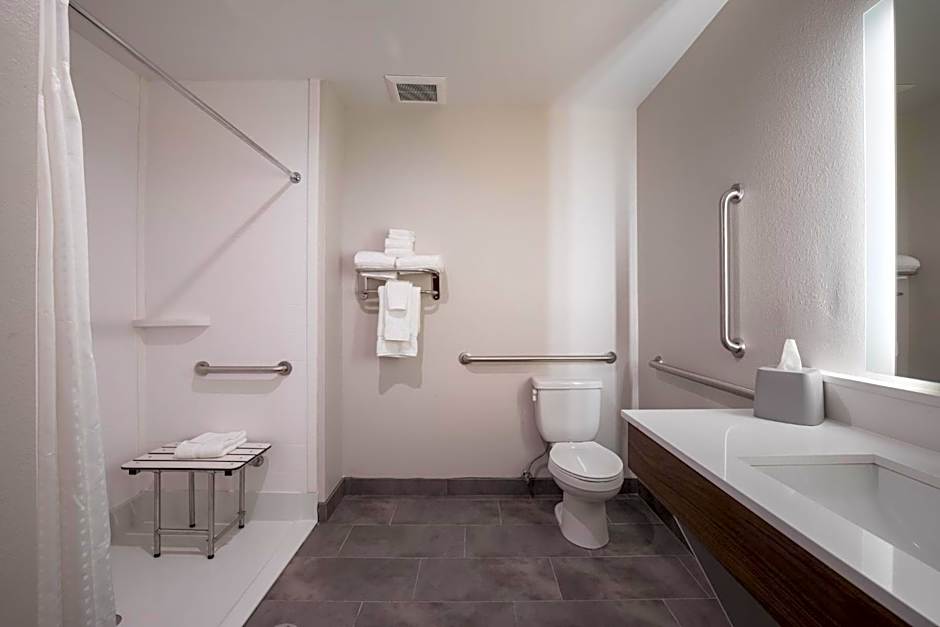 Holiday Inn Express & Suites Chicago - Hoffman Estates By IHG