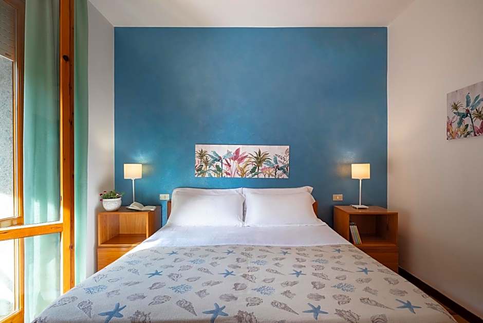 Hotel Parco dei Pini - 100mt dal Mare