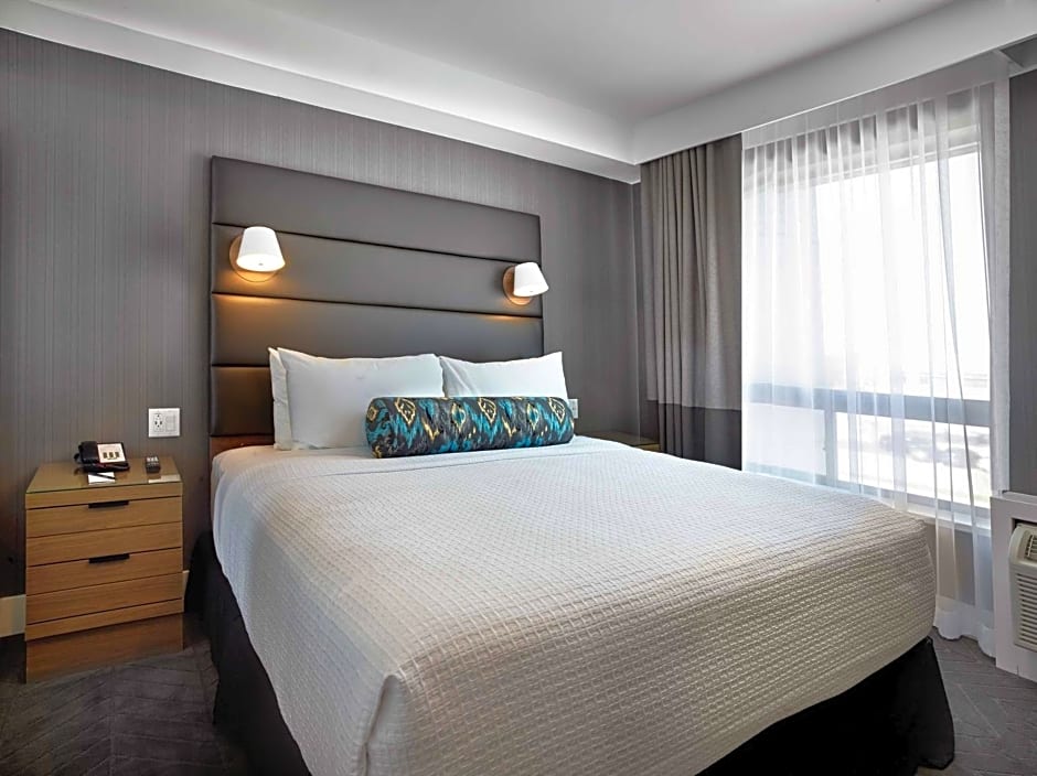 Sandman Signature Plano-Frisco Hotel